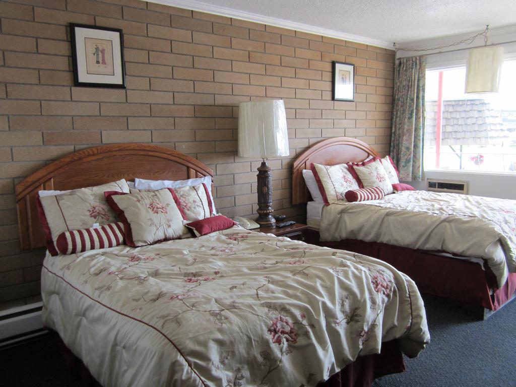 Peace Villa Motel Dawson Creek Szoba fotó